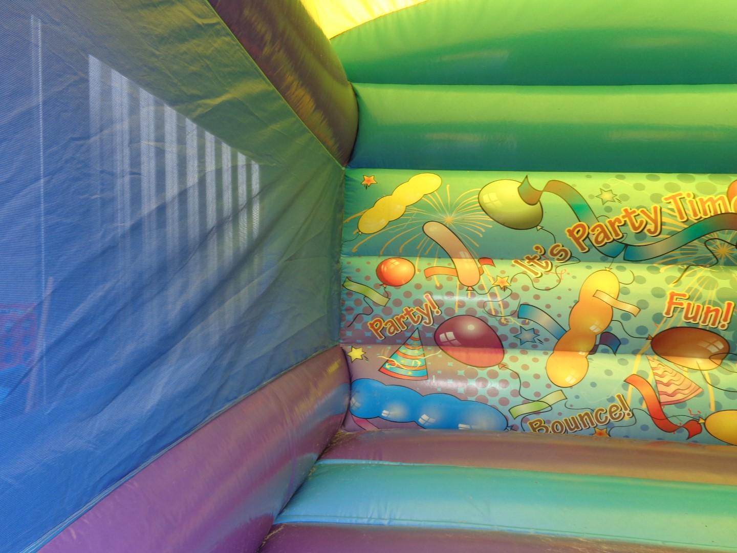 Springkasteel: Jump & slide party