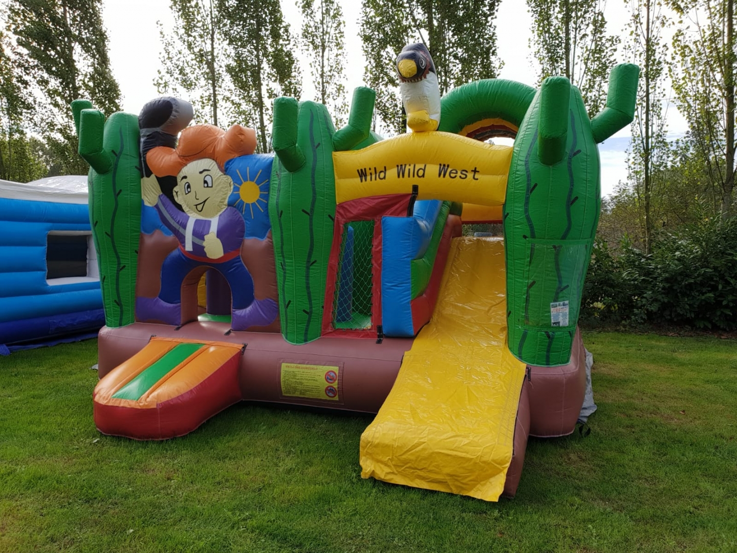 Springkasteel: Western park