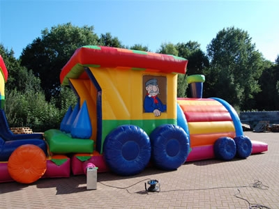 Hindernisbaan: Locomotief